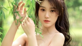 朋友漂亮的媳妇bt种子下载[未删减]电影海报